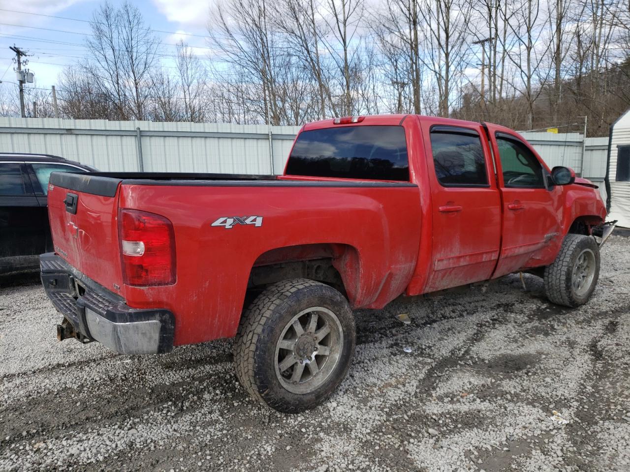 Photo 2 VIN: 1GC1KYE80EF100759 - CHEVROLET SILVERADO 