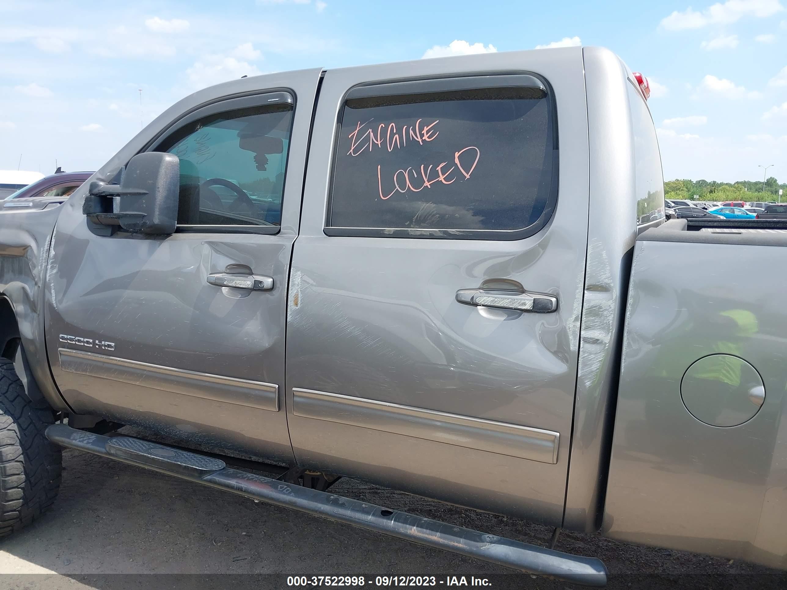 Photo 12 VIN: 1GC1KYE84DF215749 - CHEVROLET SILVERADO 