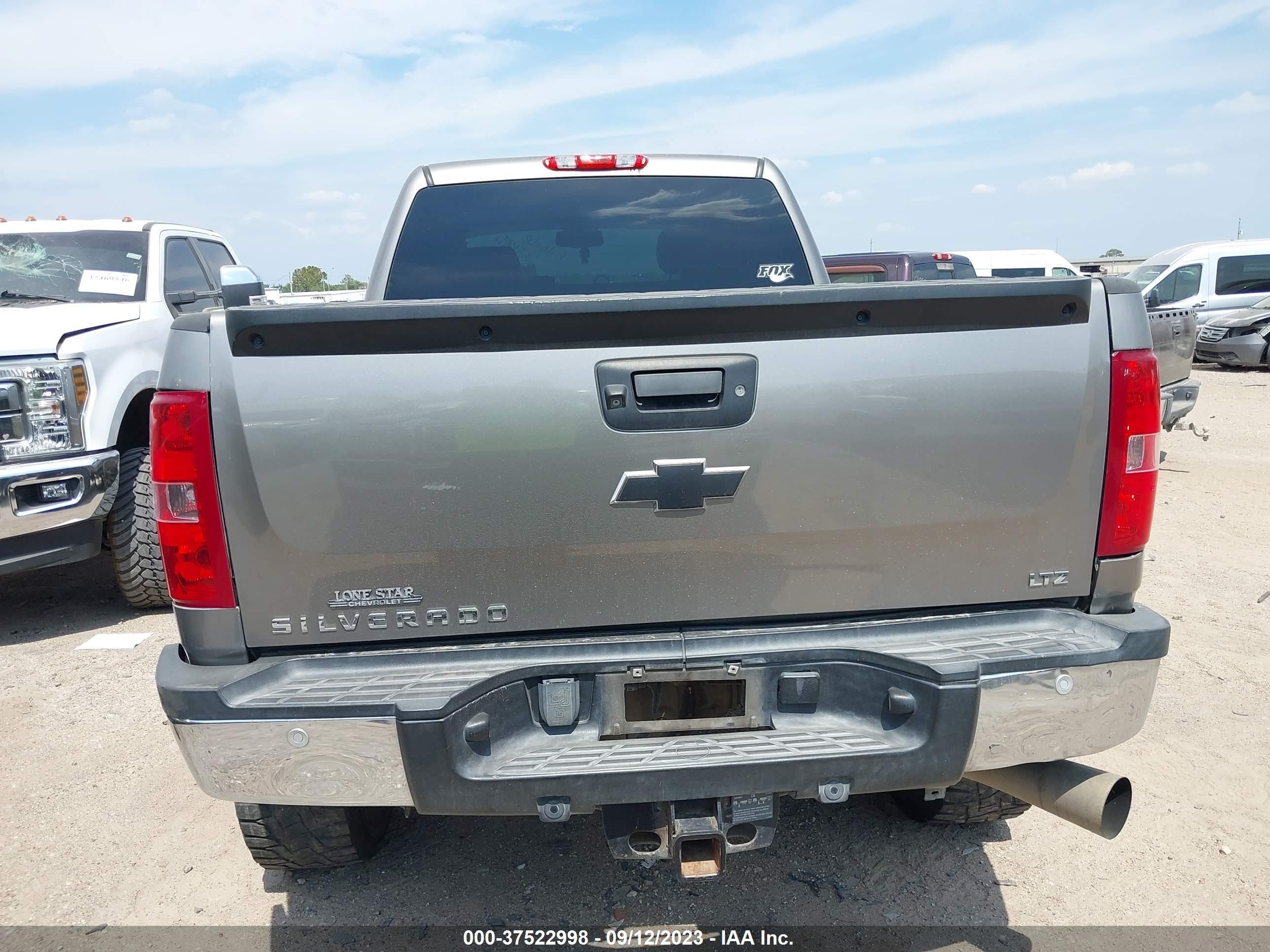 Photo 14 VIN: 1GC1KYE84DF215749 - CHEVROLET SILVERADO 