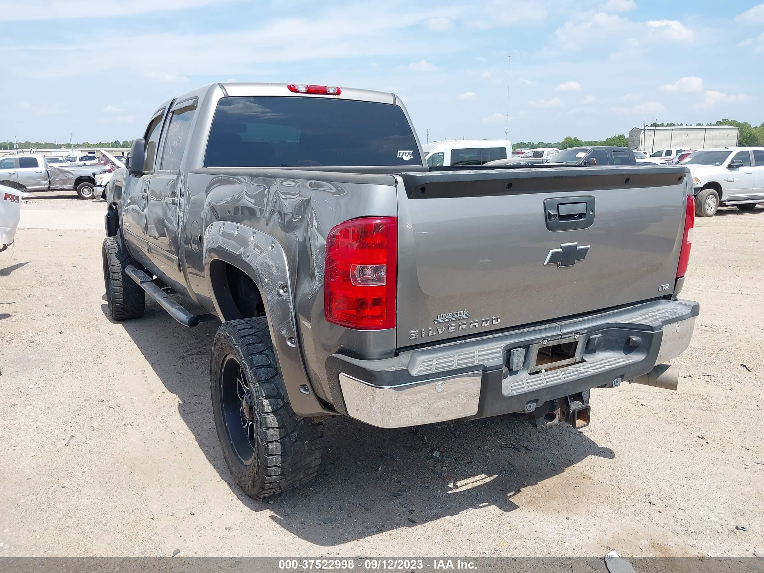 Photo 2 VIN: 1GC1KYE84DF215749 - CHEVROLET SILVERADO 