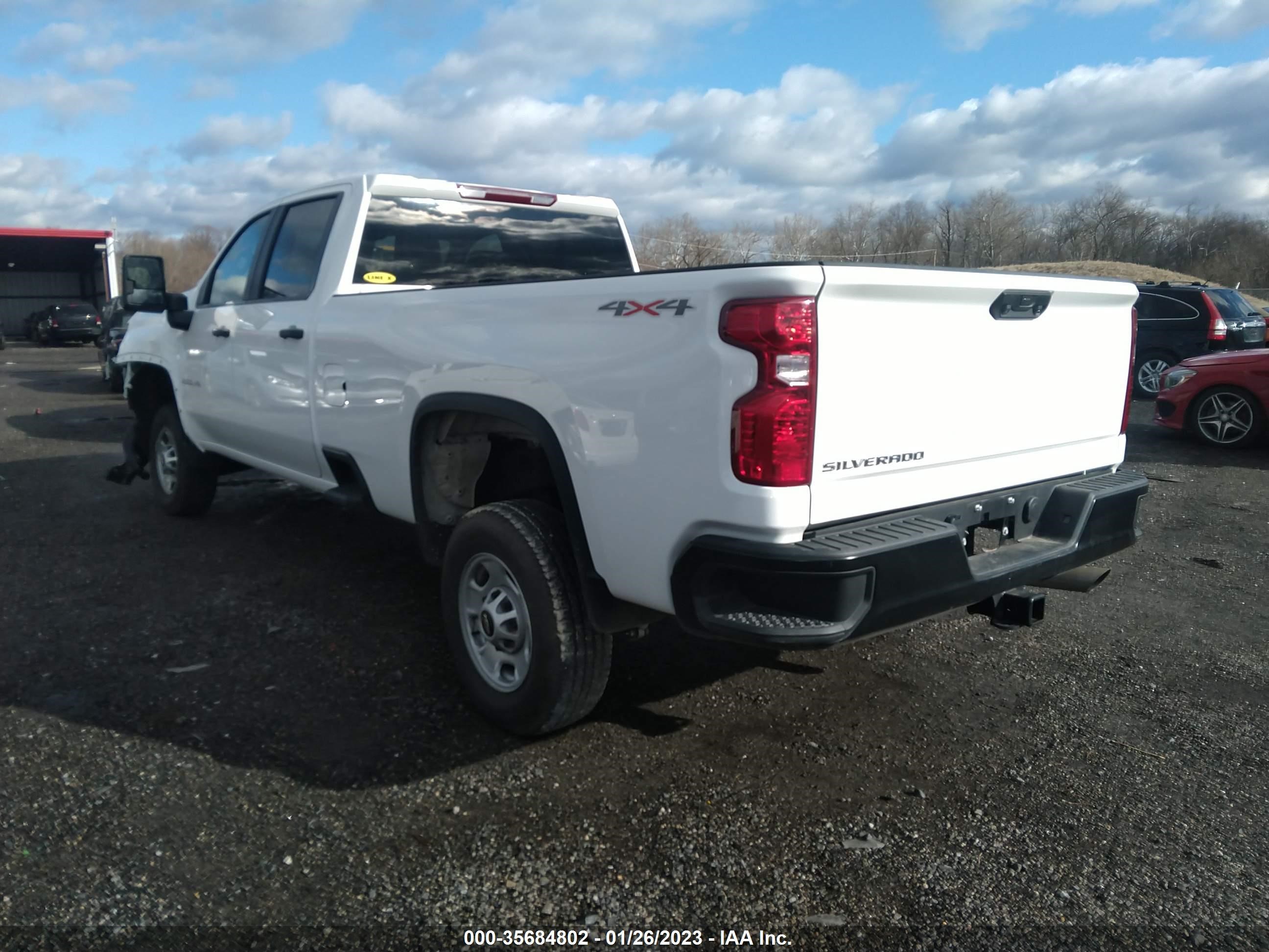 Photo 2 VIN: 1GC1YLE79NF288786 - CHEVROLET SILVERADO 