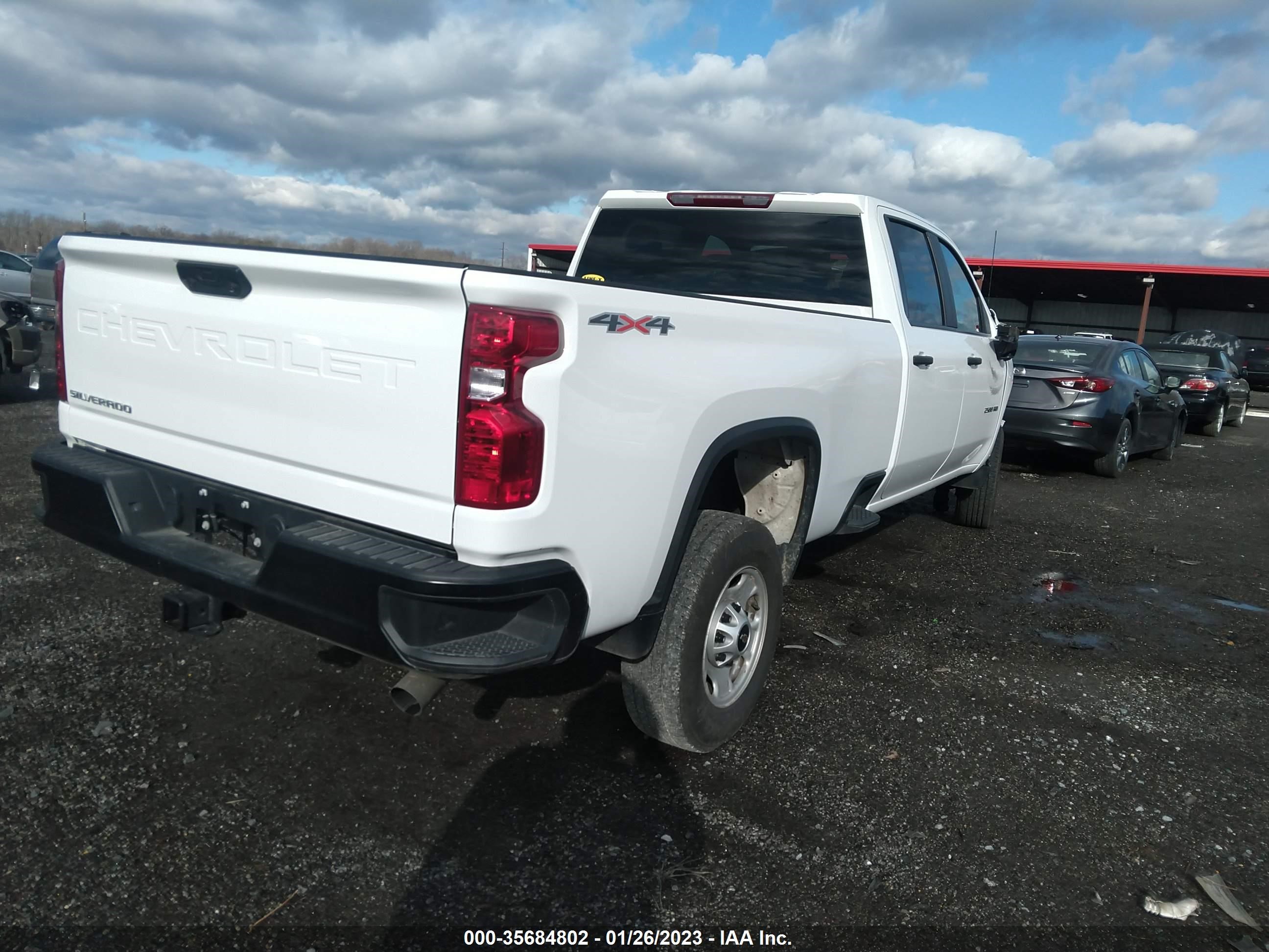 Photo 3 VIN: 1GC1YLE79NF288786 - CHEVROLET SILVERADO 