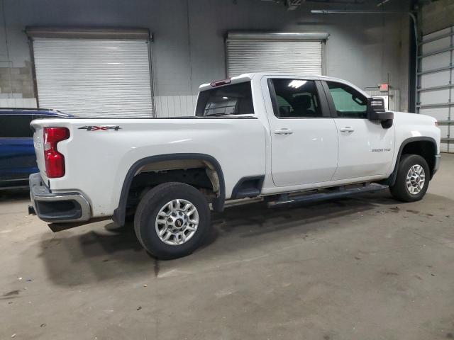 Photo 2 VIN: 1GC1YNE71LF161412 - CHEVROLET SILVERADO 