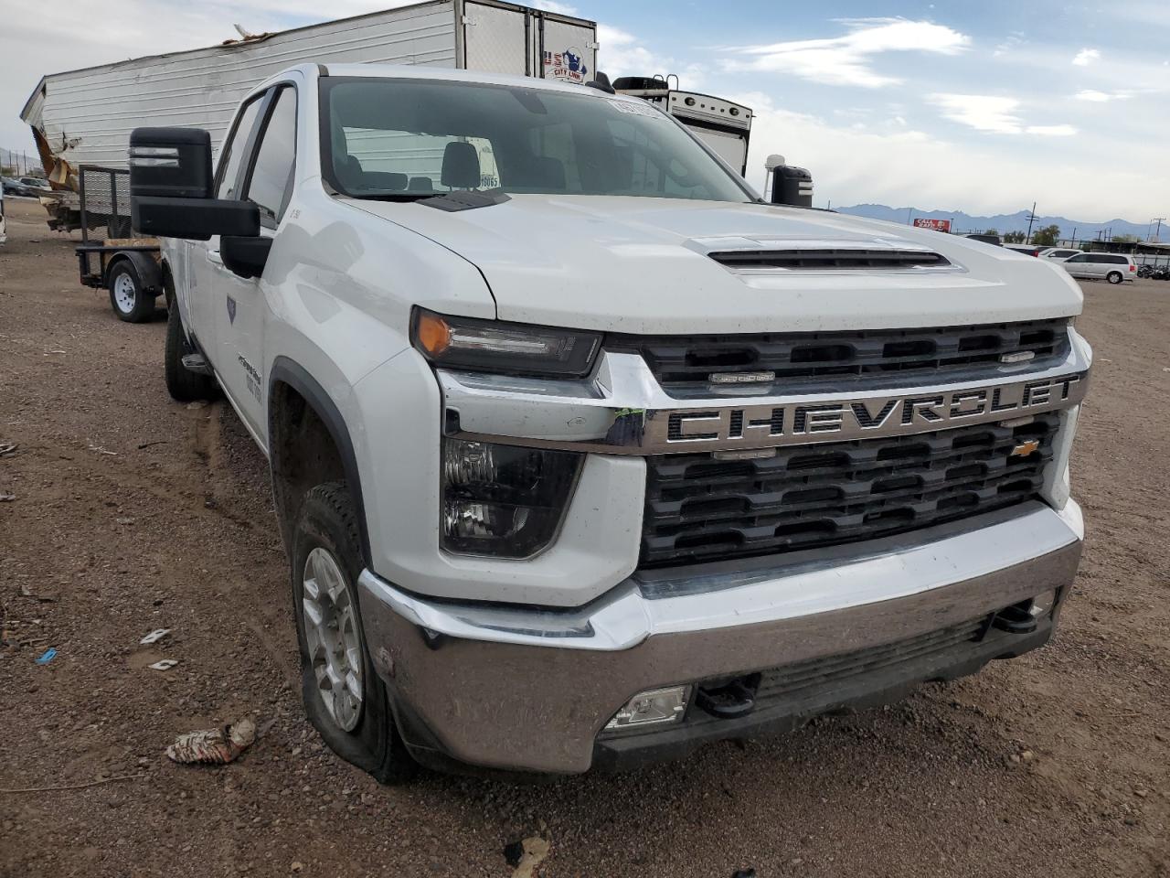 Photo 3 VIN: 1GC1YNE78PF159114 - CHEVROLET SILVERADO 