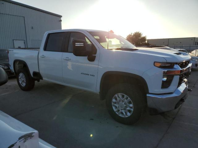 Photo 3 VIN: 1GC1YNEY0MF304702 - CHEVROLET SILVERADO 