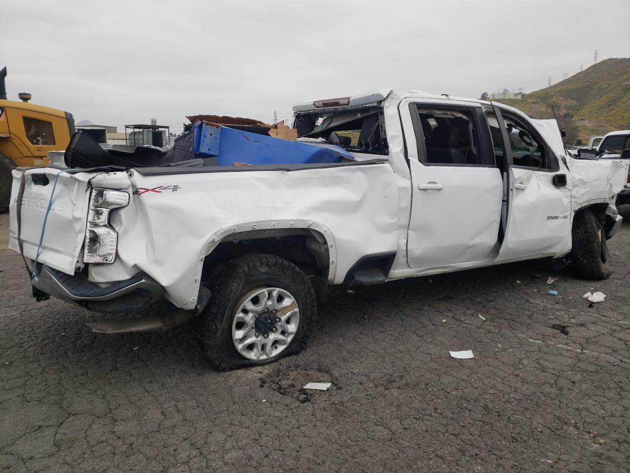 Photo 2 VIN: 1GC1YNEY6MF312299 - CHEVROLET SILVERADO 