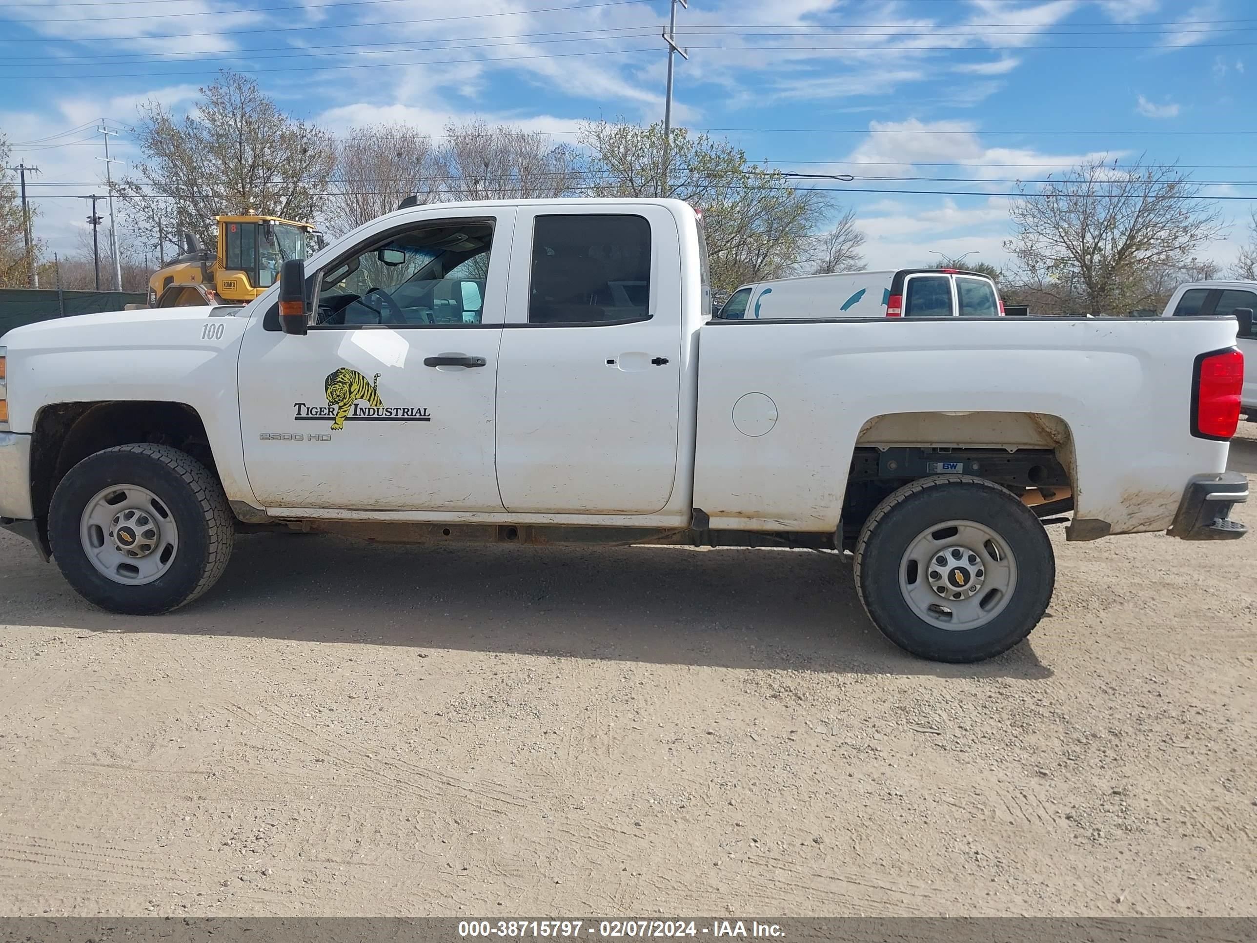 Photo 13 VIN: 1GC2CUEG2JZ242069 - CHEVROLET SILVERADO 