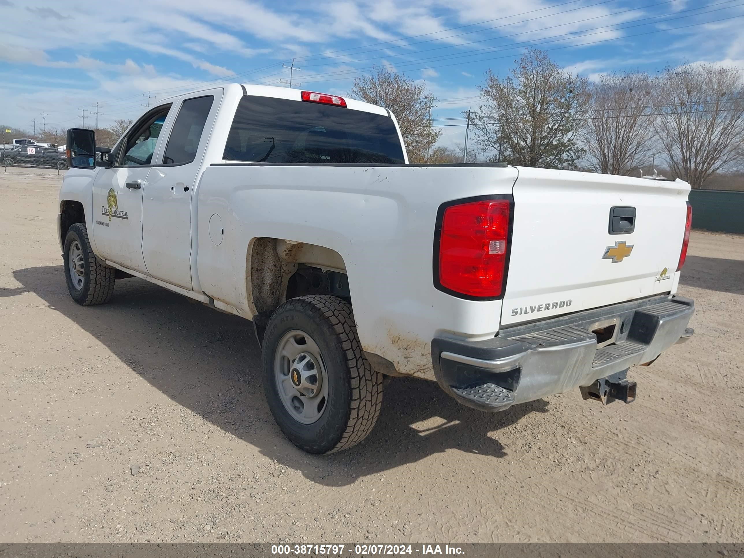 Photo 2 VIN: 1GC2CUEG2JZ242069 - CHEVROLET SILVERADO 