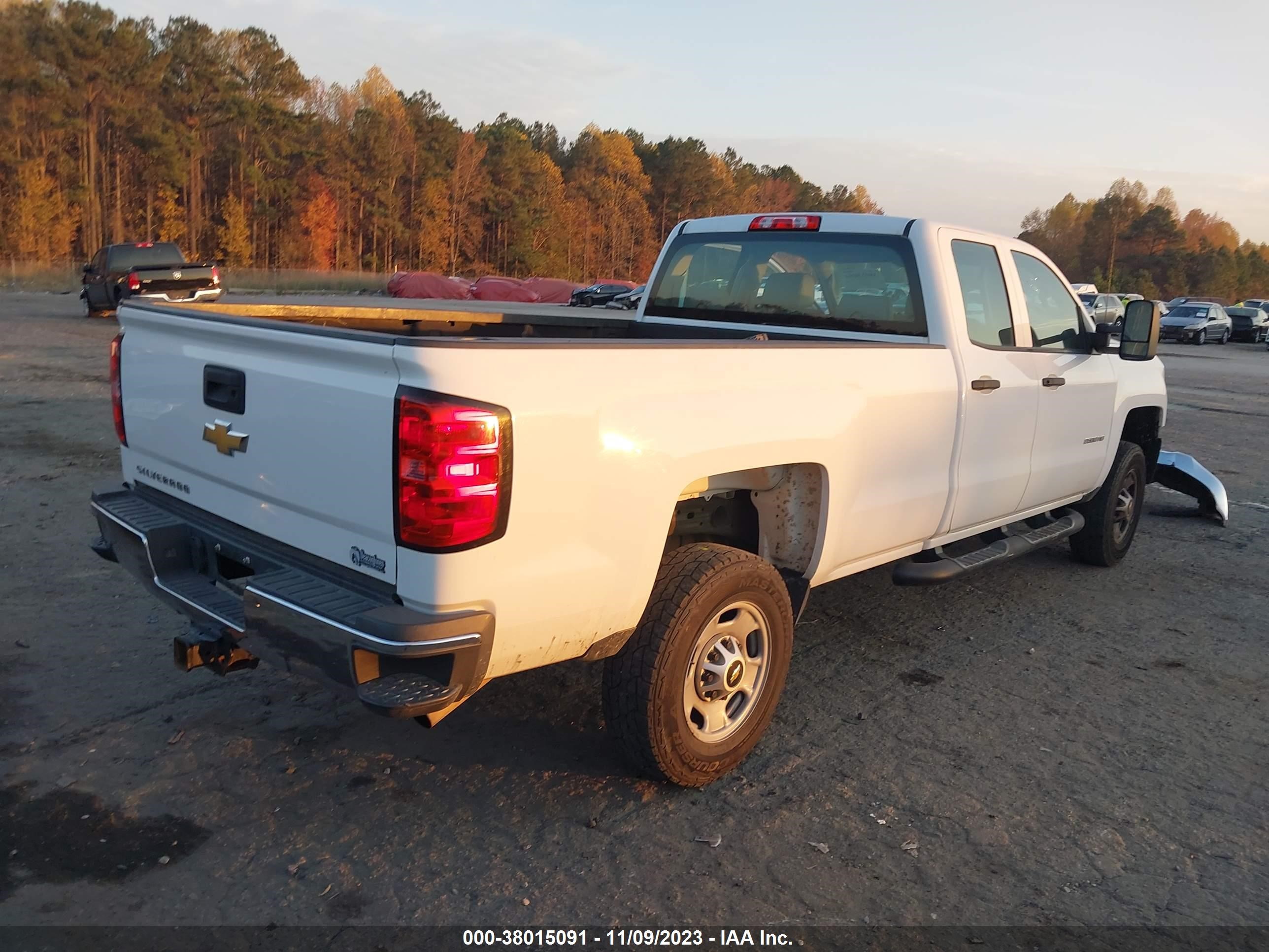 Photo 3 VIN: 1GC2CUEG5FZ507171 - CHEVROLET SILVERADO 