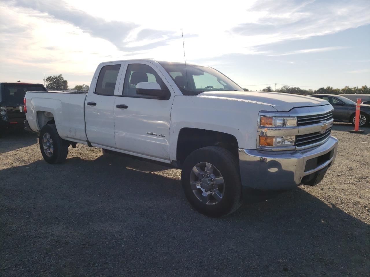 Photo 3 VIN: 1GC2CUEG8GZ376092 - CHEVROLET SILVERADO 