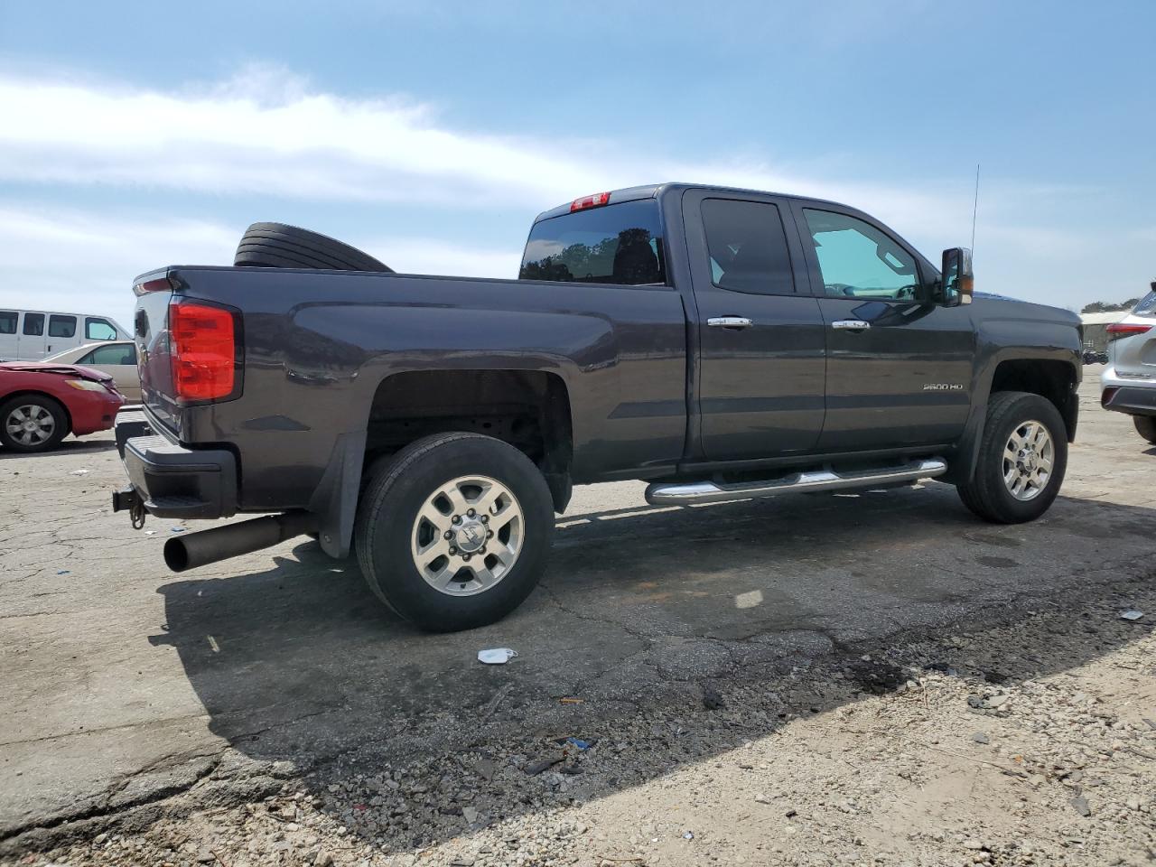 Photo 2 VIN: 1GC2CVE81FZ116632 - CHEVROLET SILVERADO 