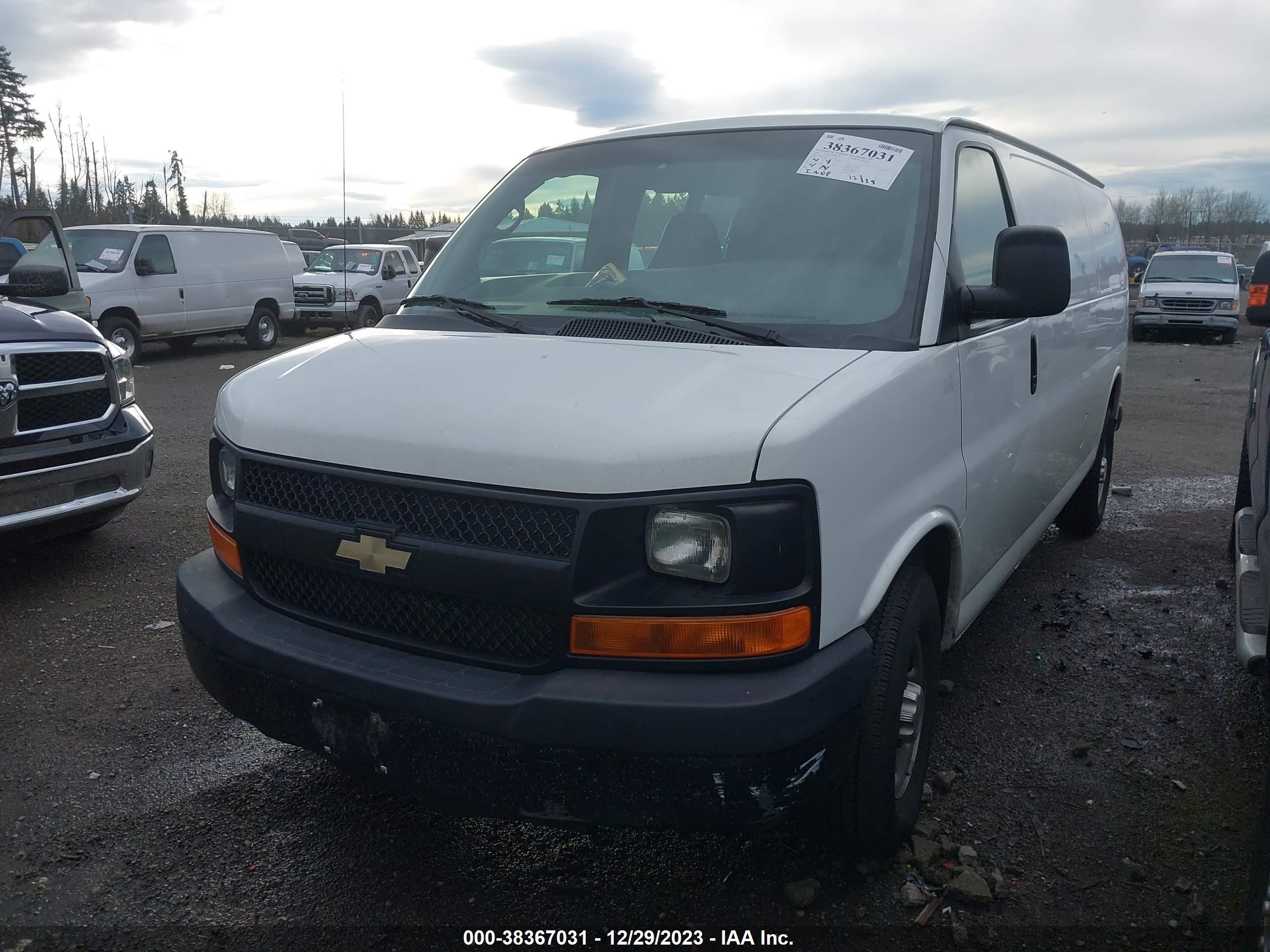 Photo 1 VIN: 1GC2GUAA0A1132786 - CHEVROLET EXPRESS 