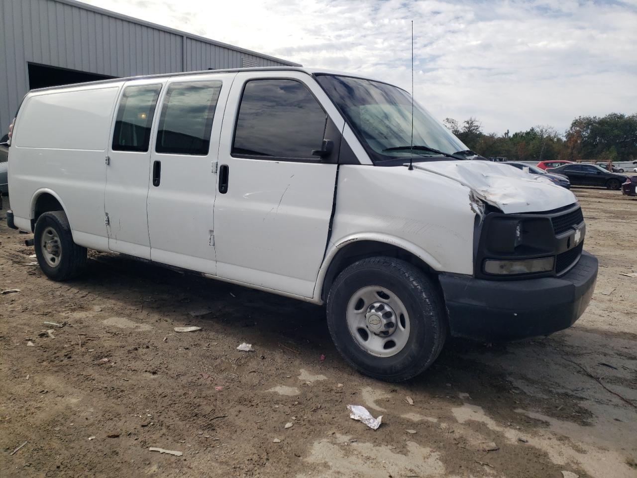 Photo 3 VIN: 1GC2GUBG8A1111462 - CHEVROLET EXPRESS 