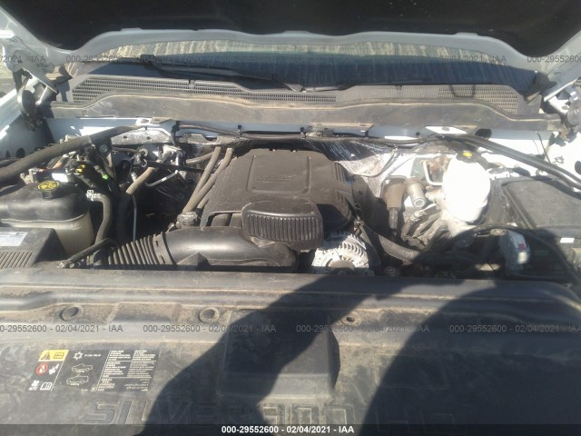 Photo 9 VIN: 1GC2KUEG0JZ182327 - CHEVROLET SILVERADO 2500HD 