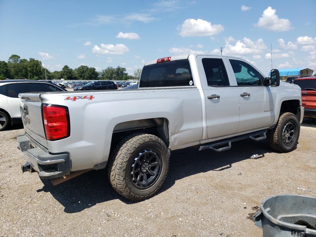 Photo 2 VIN: 1GC2KUEG5FZ143966 - CHEVROLET SILVERADO 