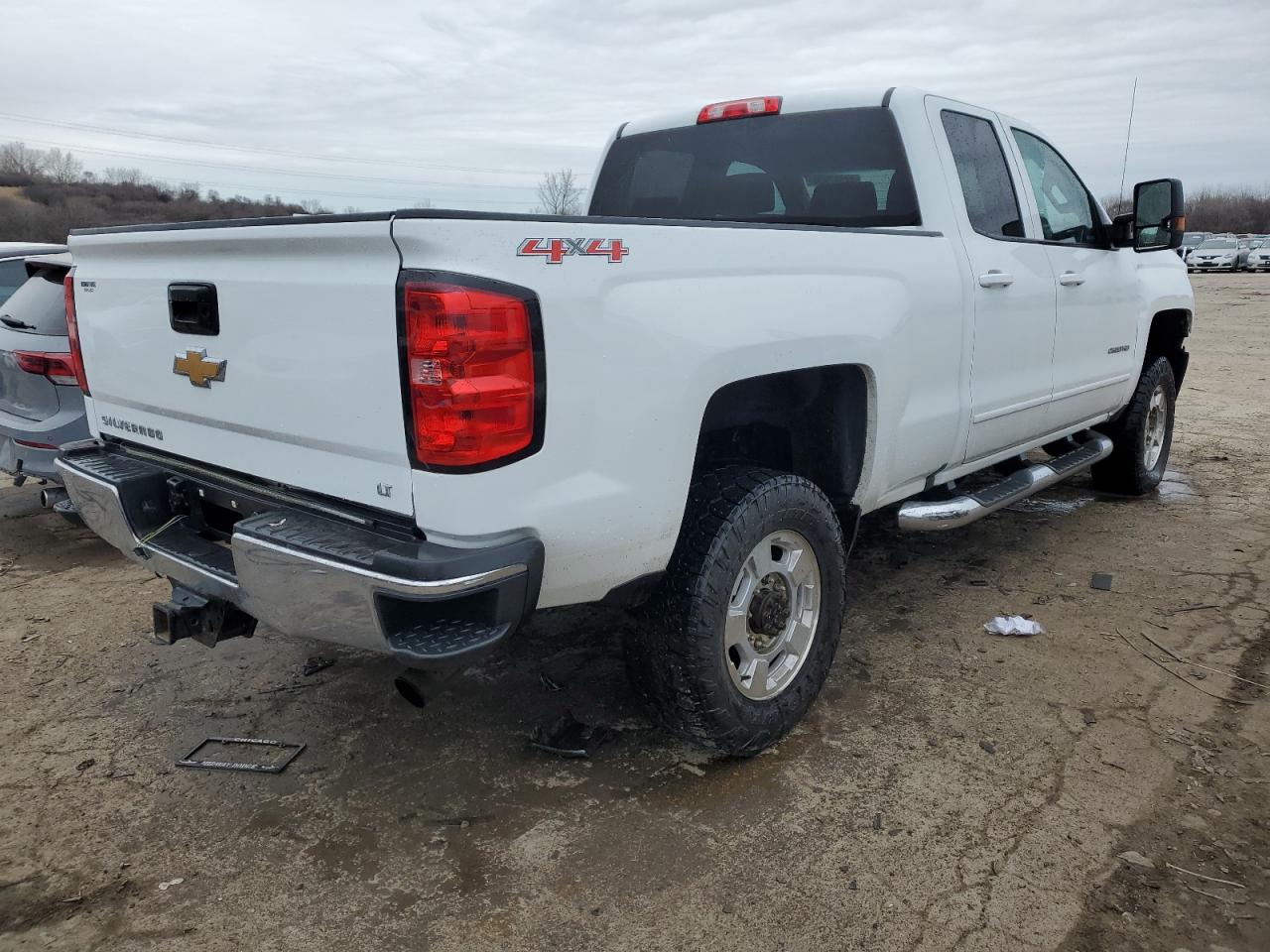 Photo 2 VIN: 1GC2KVEG8HZ359271 - CHEVROLET SILVERADO 