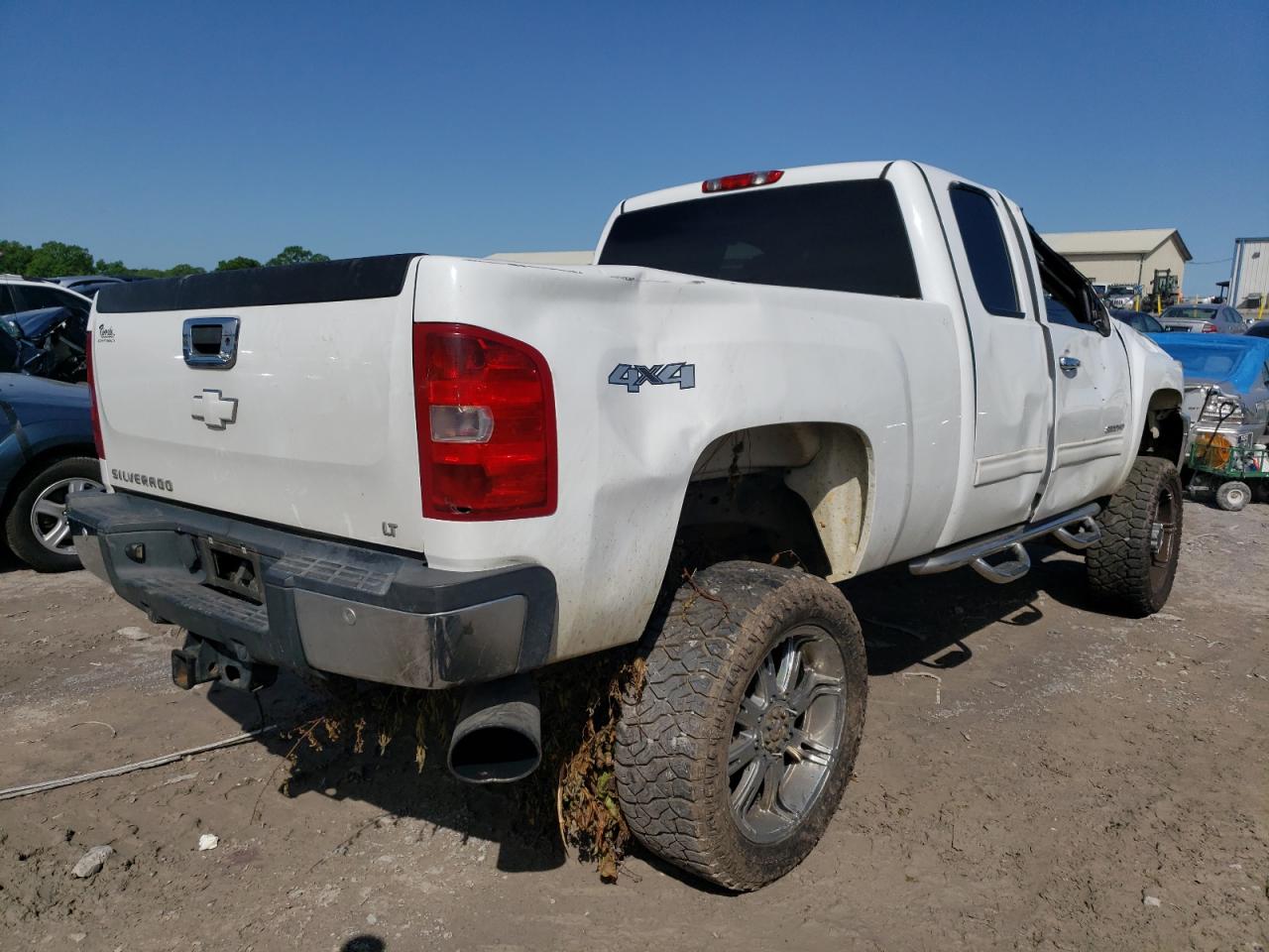 Photo 2 VIN: 1GC2KXC85BZ174934 - CHEVROLET SILVERADO 