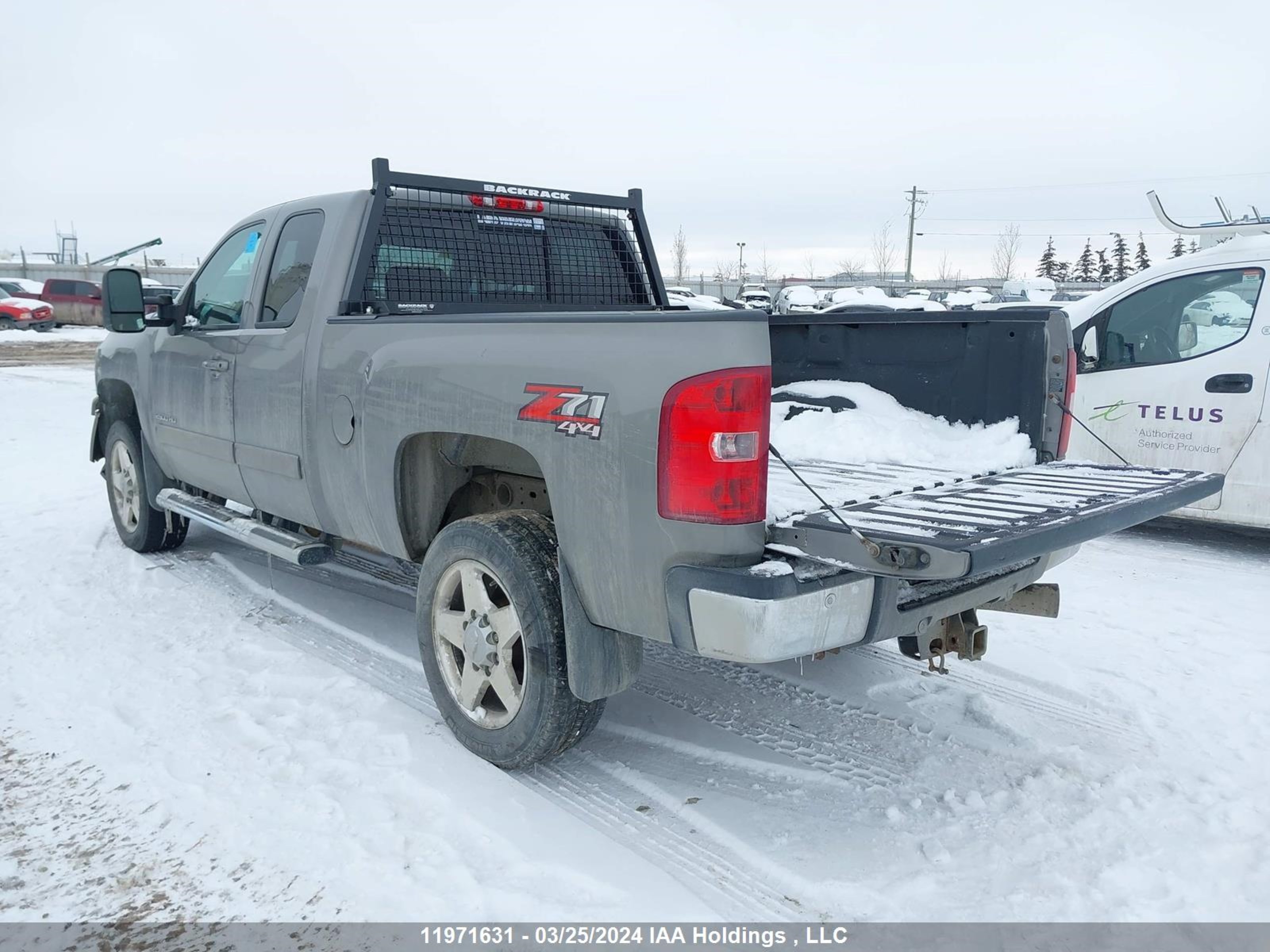 Photo 2 VIN: 1GC2KXC86DZ376393 - CHEVROLET SILVERADO 