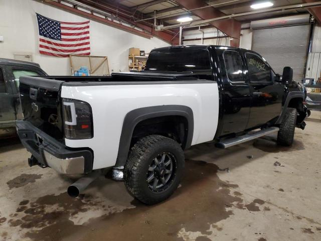 Photo 2 VIN: 1GC2KXC8XBZ198761 - CHEVROLET SILVERADO 