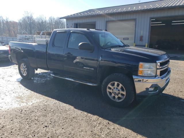 Photo 3 VIN: 1GC2KXCG7BZ136189 - CHEVROLET SILVERADO 