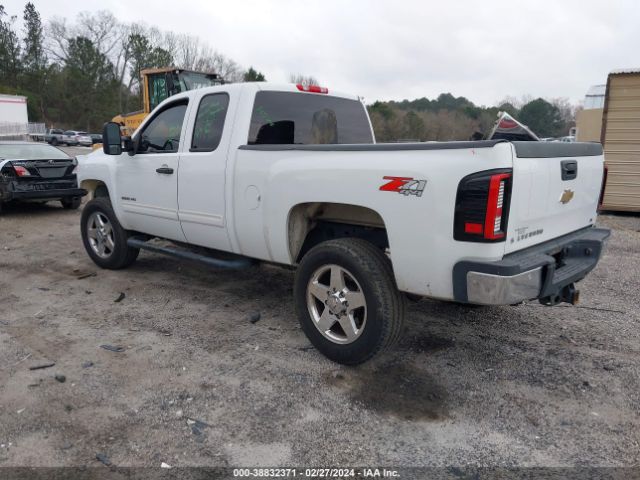 Photo 2 VIN: 1GC2KXCG8BZ265560 - CHEVROLET SILVERADO 