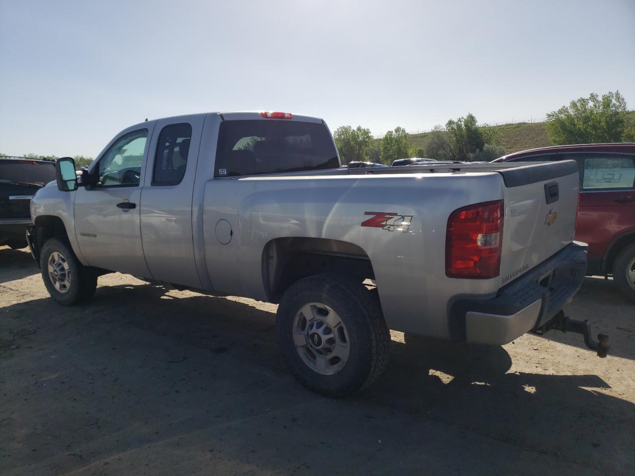 Photo 1 VIN: 1GC2KXE82BZ393783 - CHEVROLET SILVERADO 