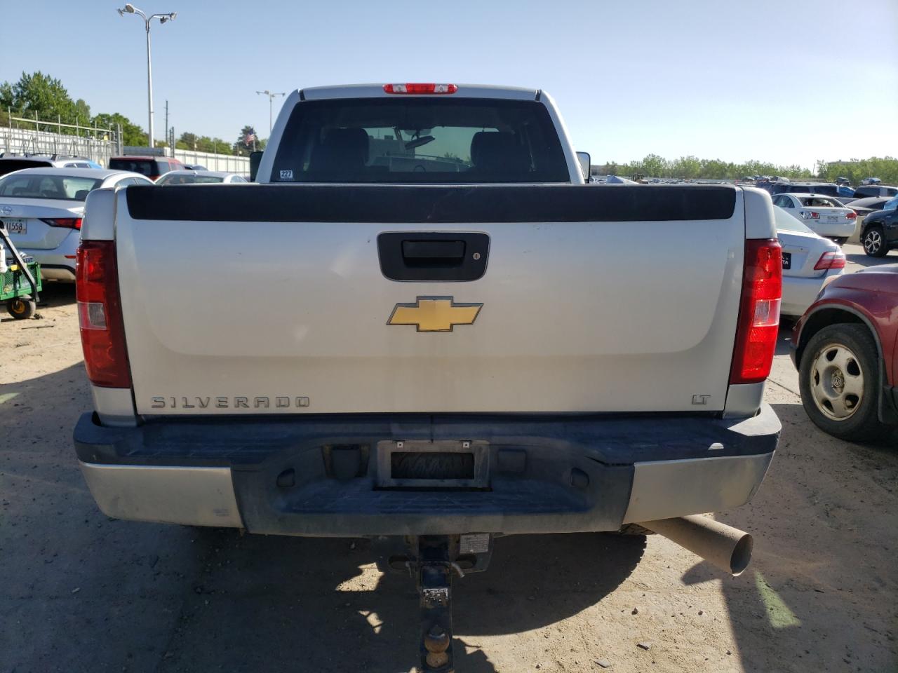 Photo 5 VIN: 1GC2KXE82BZ393783 - CHEVROLET SILVERADO 