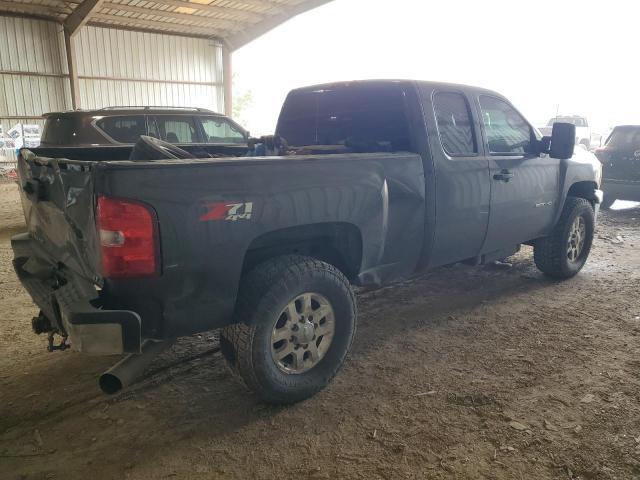 Photo 2 VIN: 1GC2KXE89BZ304758 - CHEVROLET SILVERADO 