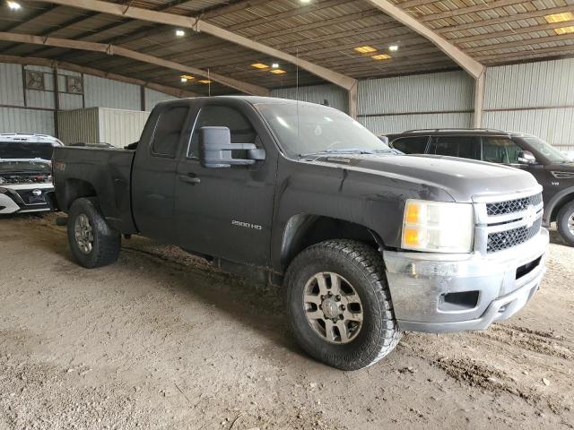 Photo 3 VIN: 1GC2KXE89BZ304758 - CHEVROLET SILVERADO 