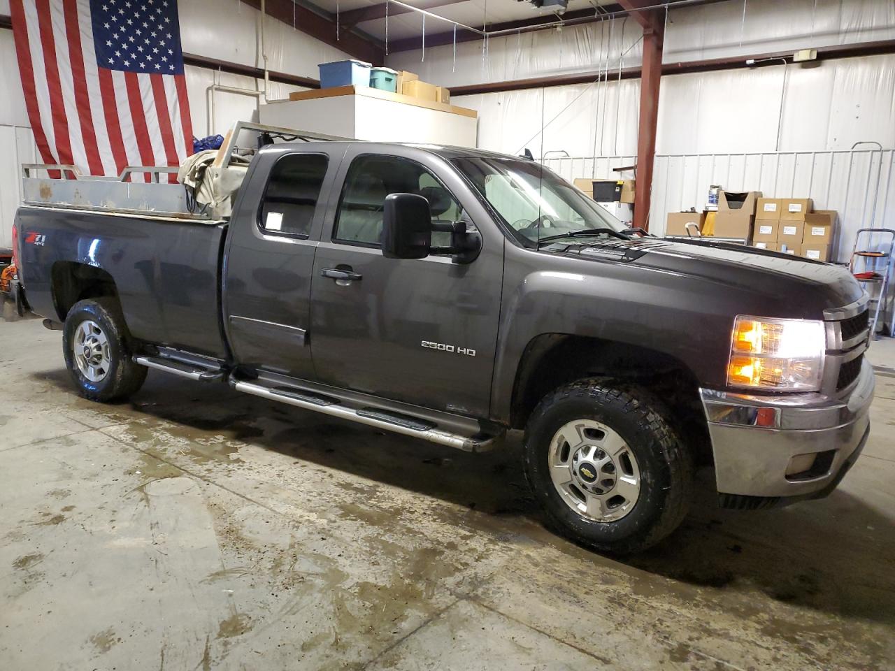 Photo 3 VIN: 1GC2KXEG8BZ292593 - CHEVROLET SILVERADO 