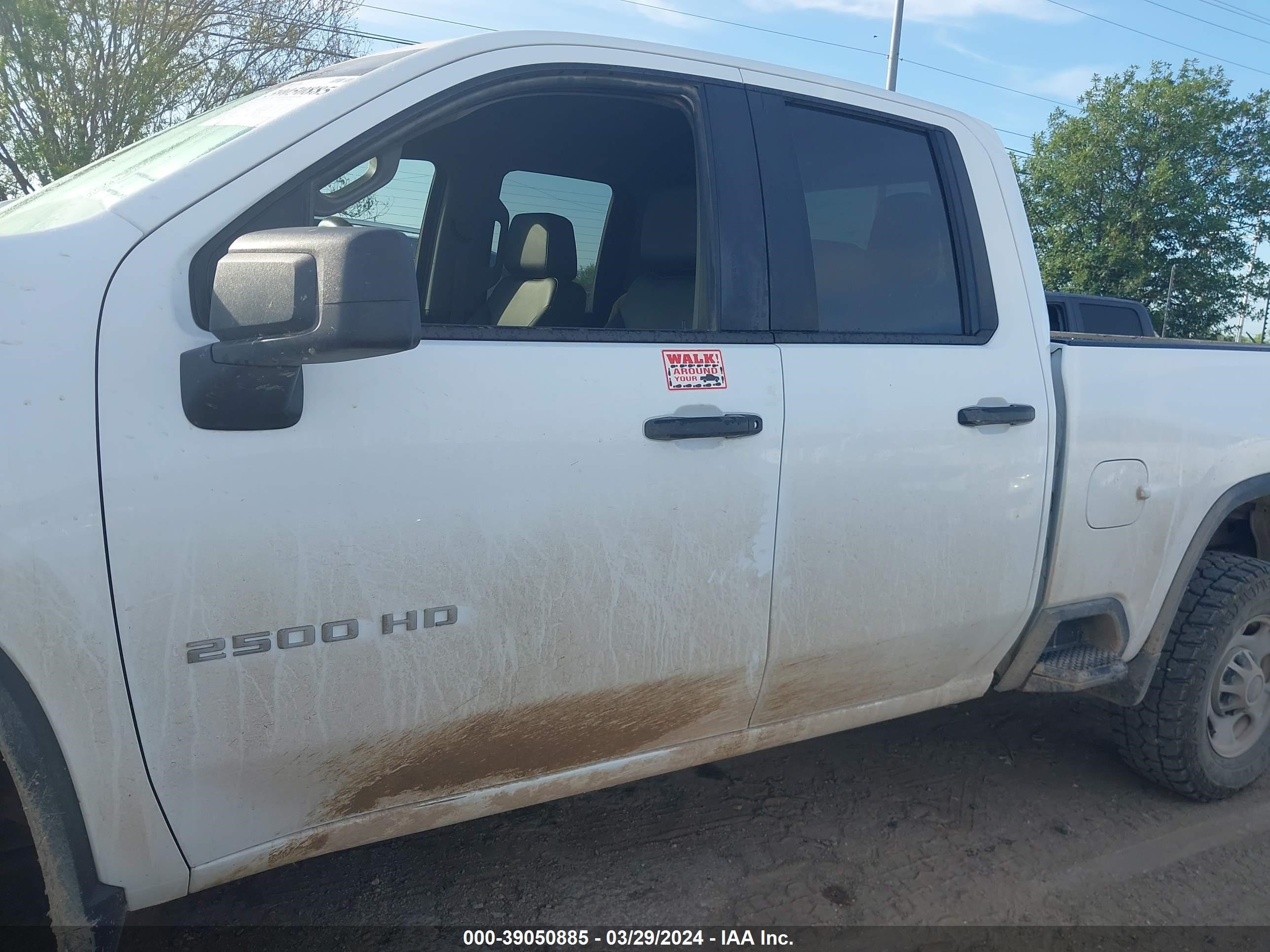 Photo 13 VIN: 1GC2YLE74MF199324 - CHEVROLET SILVERADO 