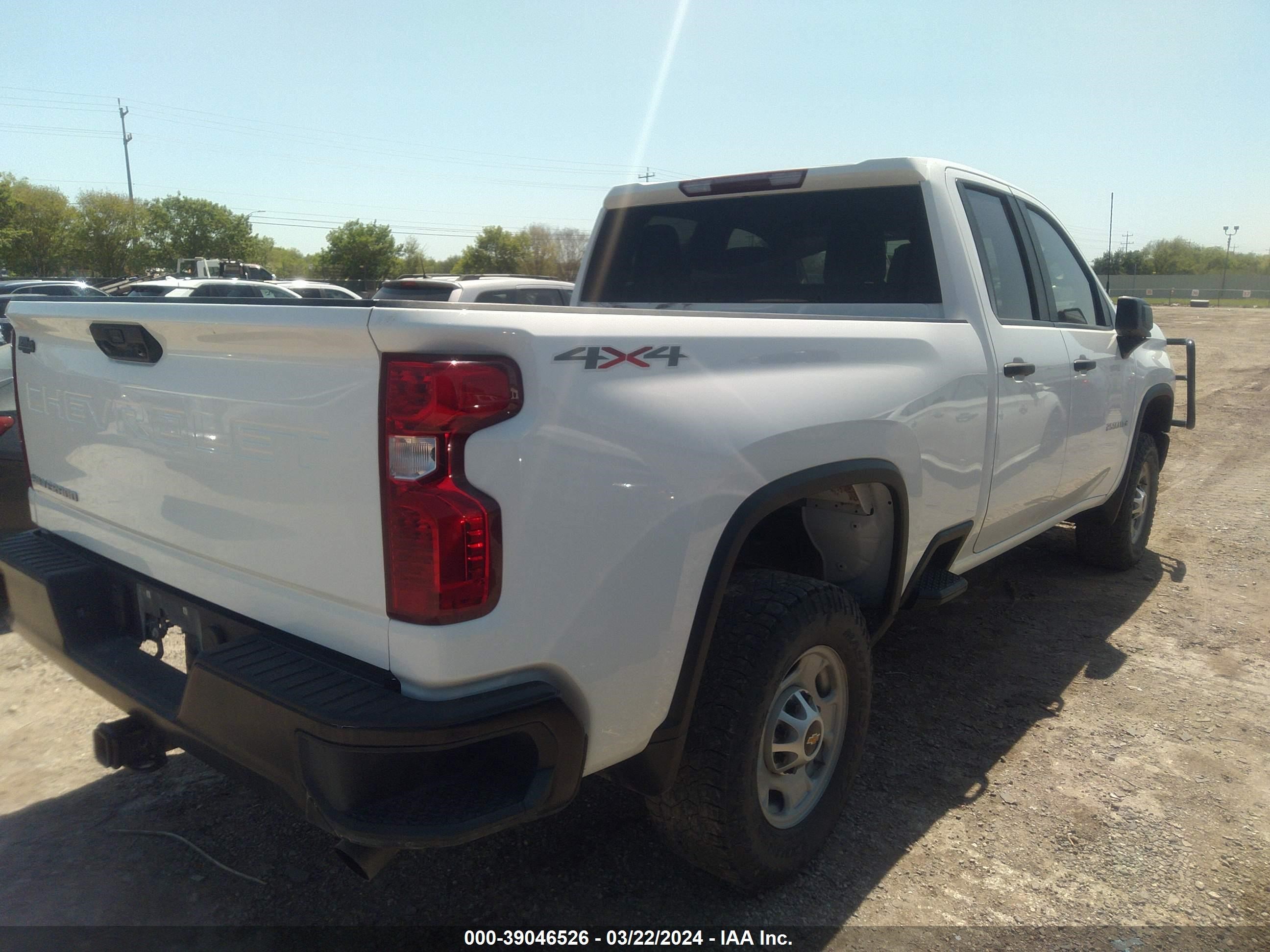 Photo 3 VIN: 1GC2YLE7XMF199442 - CHEVROLET SILVERADO 