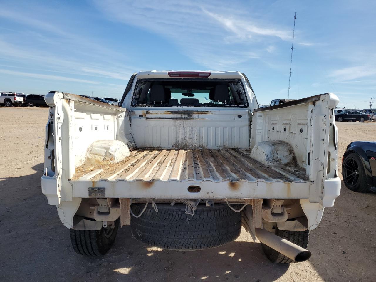 Photo 5 VIN: 1GC2YNE74NF121459 - CHEVROLET SILVERADO 