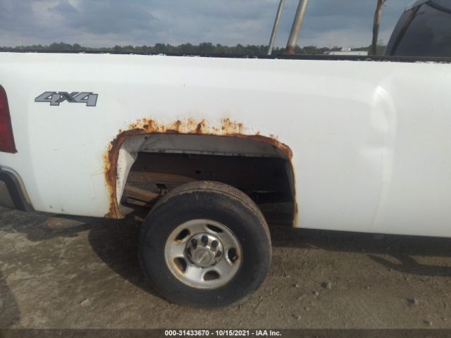 Photo 5 VIN: 1GC3KVBG2AF114658 - CHEVROLET SILVERADO 2500HD 