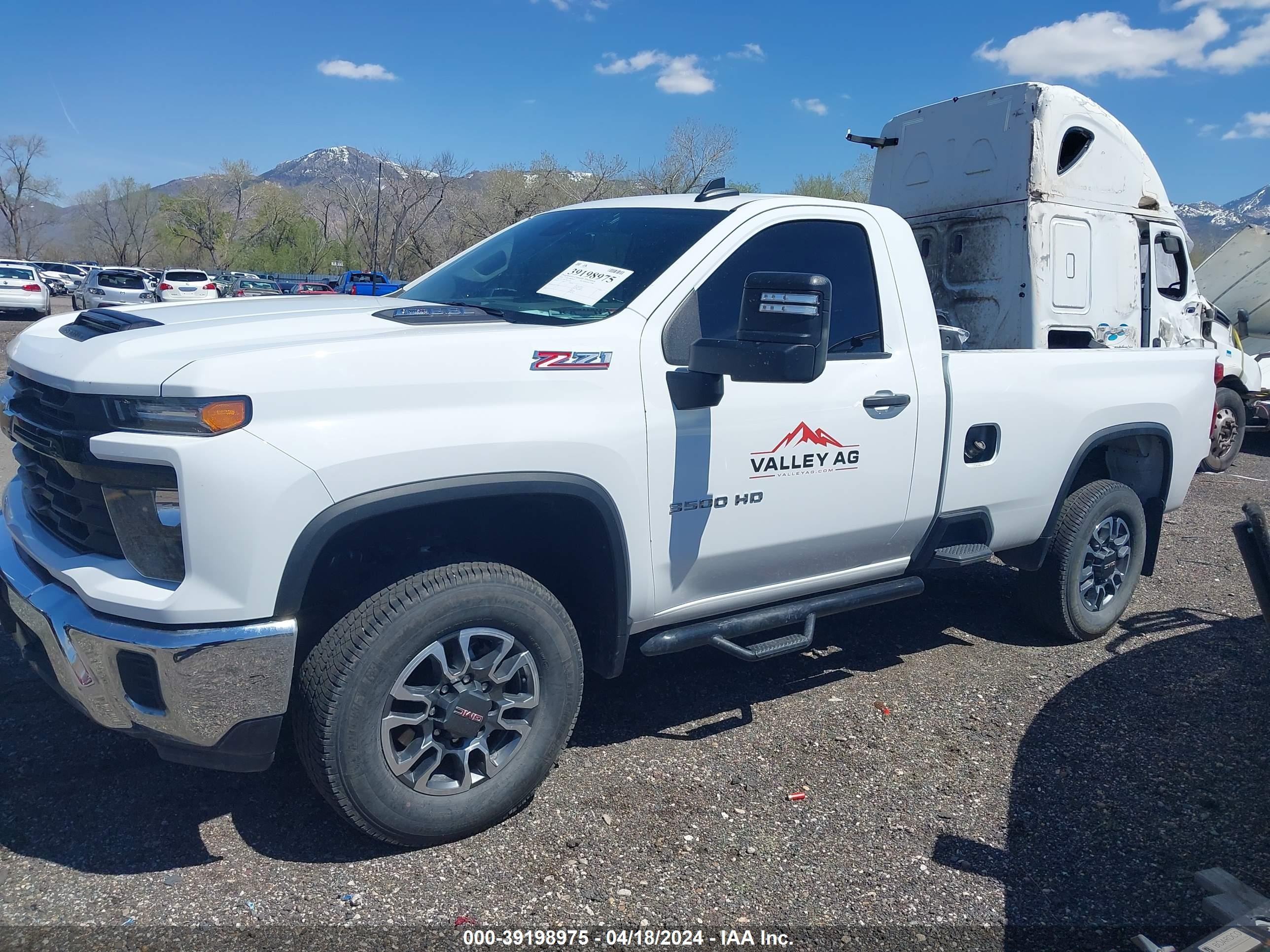 Photo 13 VIN: 1GC3YSE77RF111467 - CHEVROLET SILVERADO 