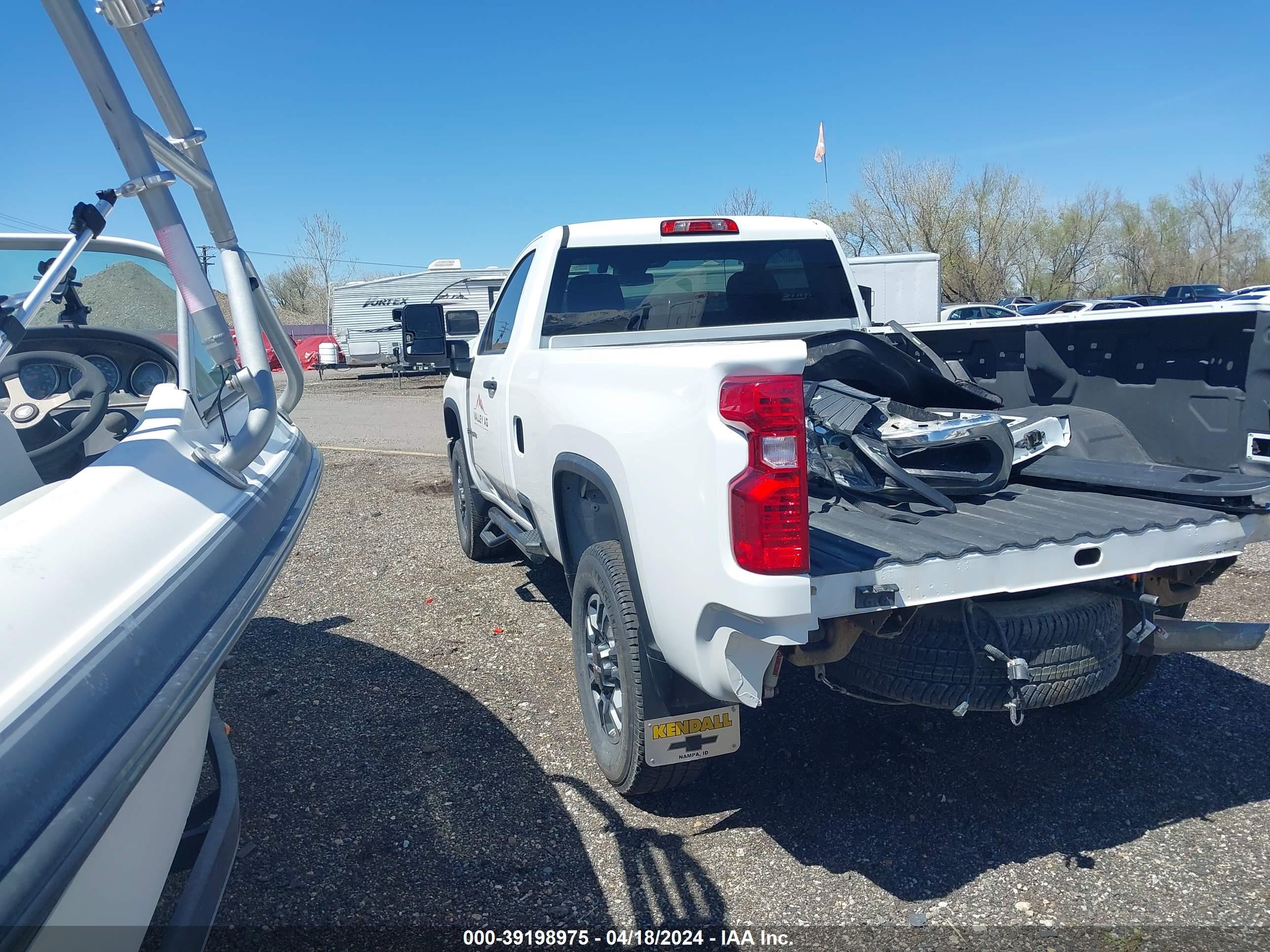 Photo 2 VIN: 1GC3YSE77RF111467 - CHEVROLET SILVERADO 