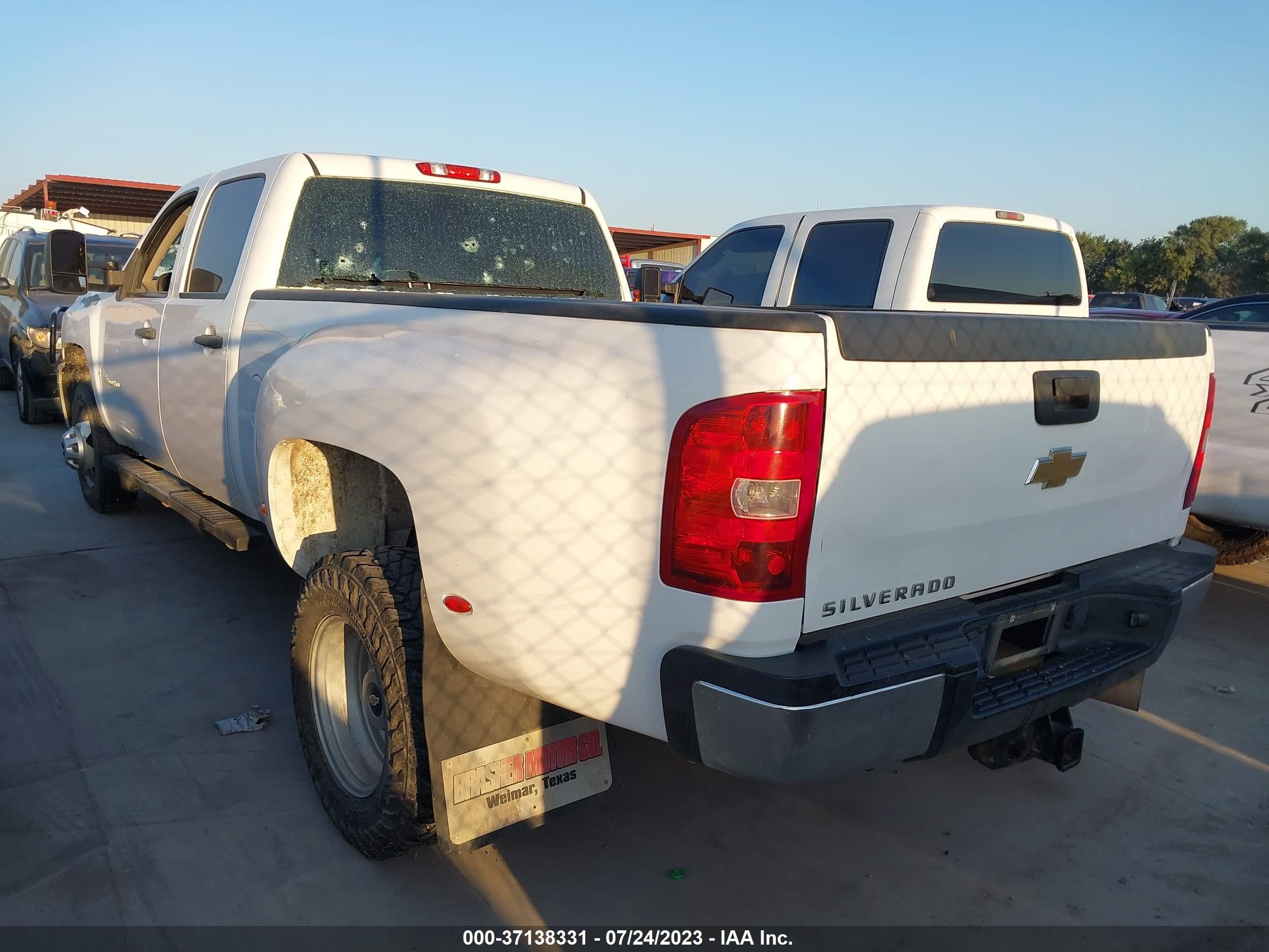 Photo 3 VIN: 1GC4CZC88BF230898 - CHEVROLET SILVERADO 