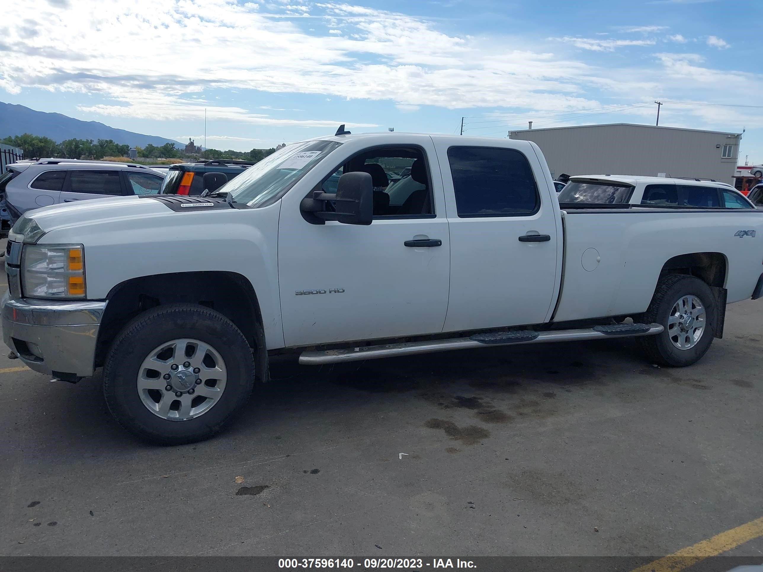 Photo 13 VIN: 1GC4K0C81DF131759 - CHEVROLET SILVERADO 