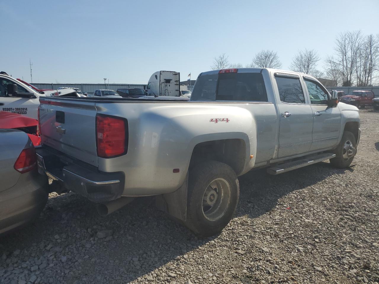 Photo 2 VIN: 1GC4K0C83GF304458 - CHEVROLET SILVERADO 