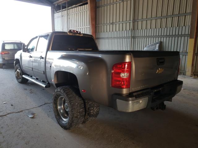 Photo 2 VIN: 1GC4K0C8XDF147104 - CHEVROLET SILVERADO 