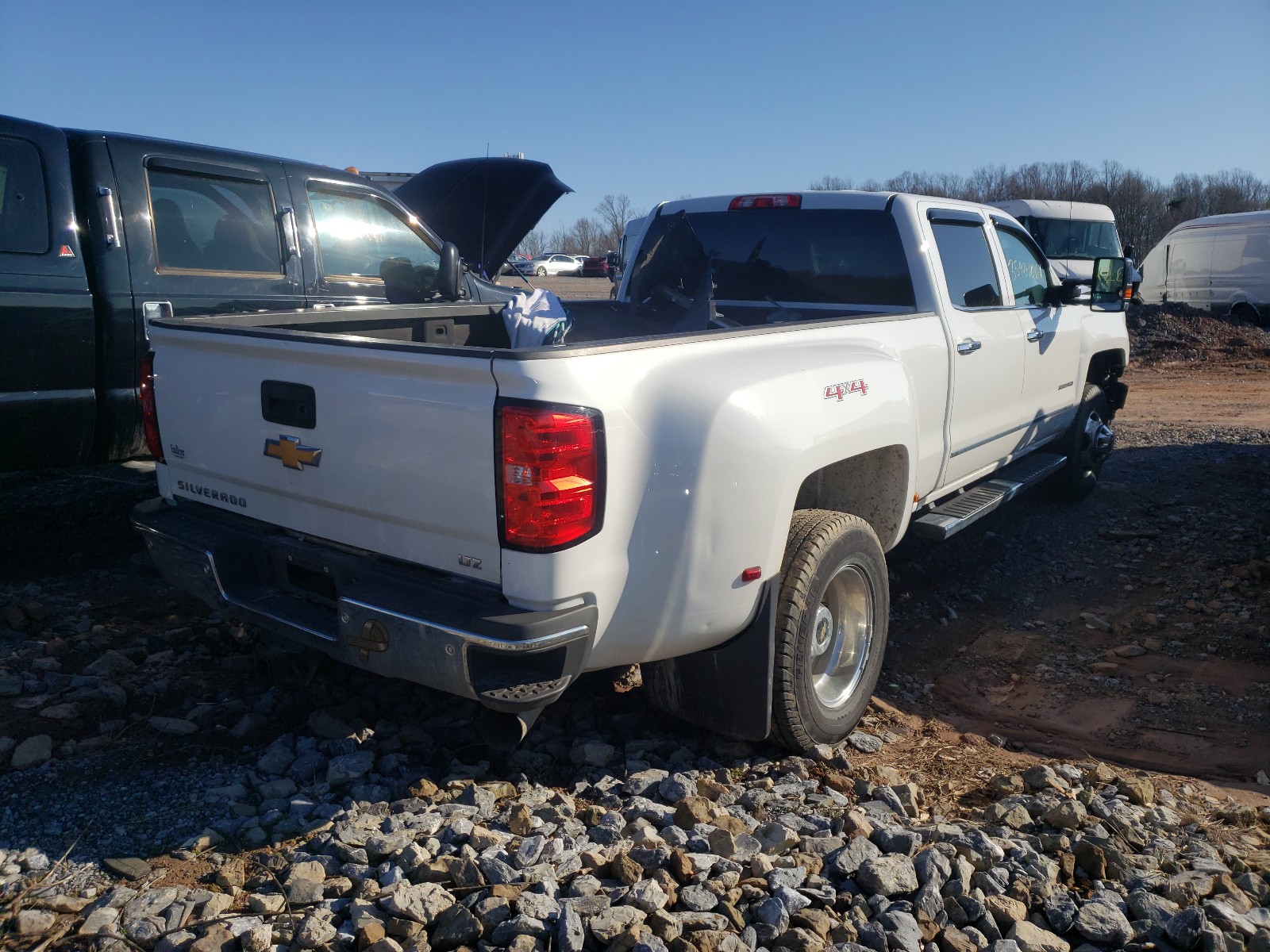 Photo 3 VIN: 1GC4K0CY9HF129313 - CHEVROLET SILVERADO 