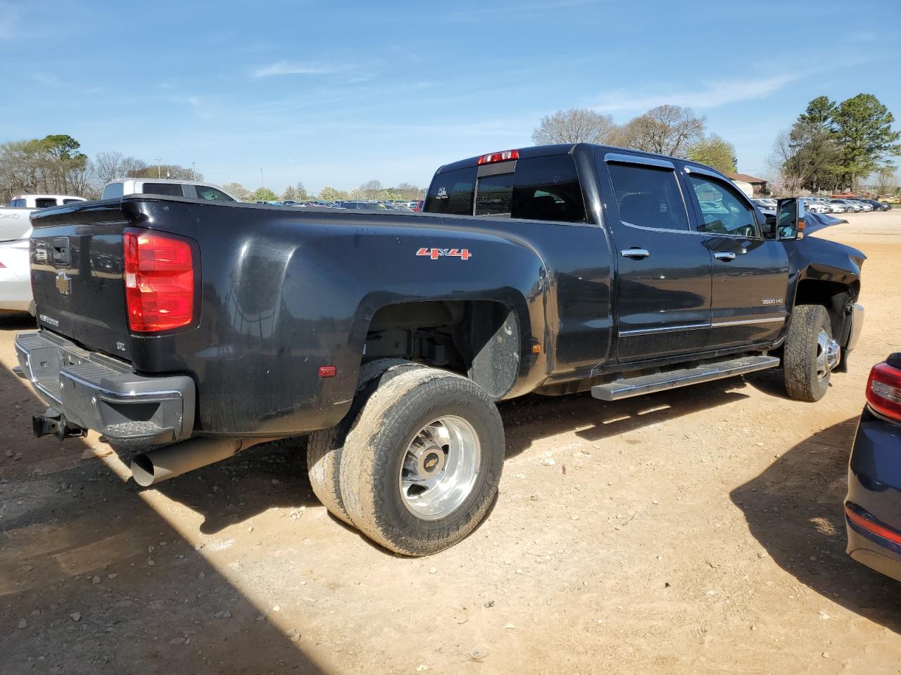 Photo 2 VIN: 1GC4K0E83GF123986 - CHEVROLET SILVERADO 