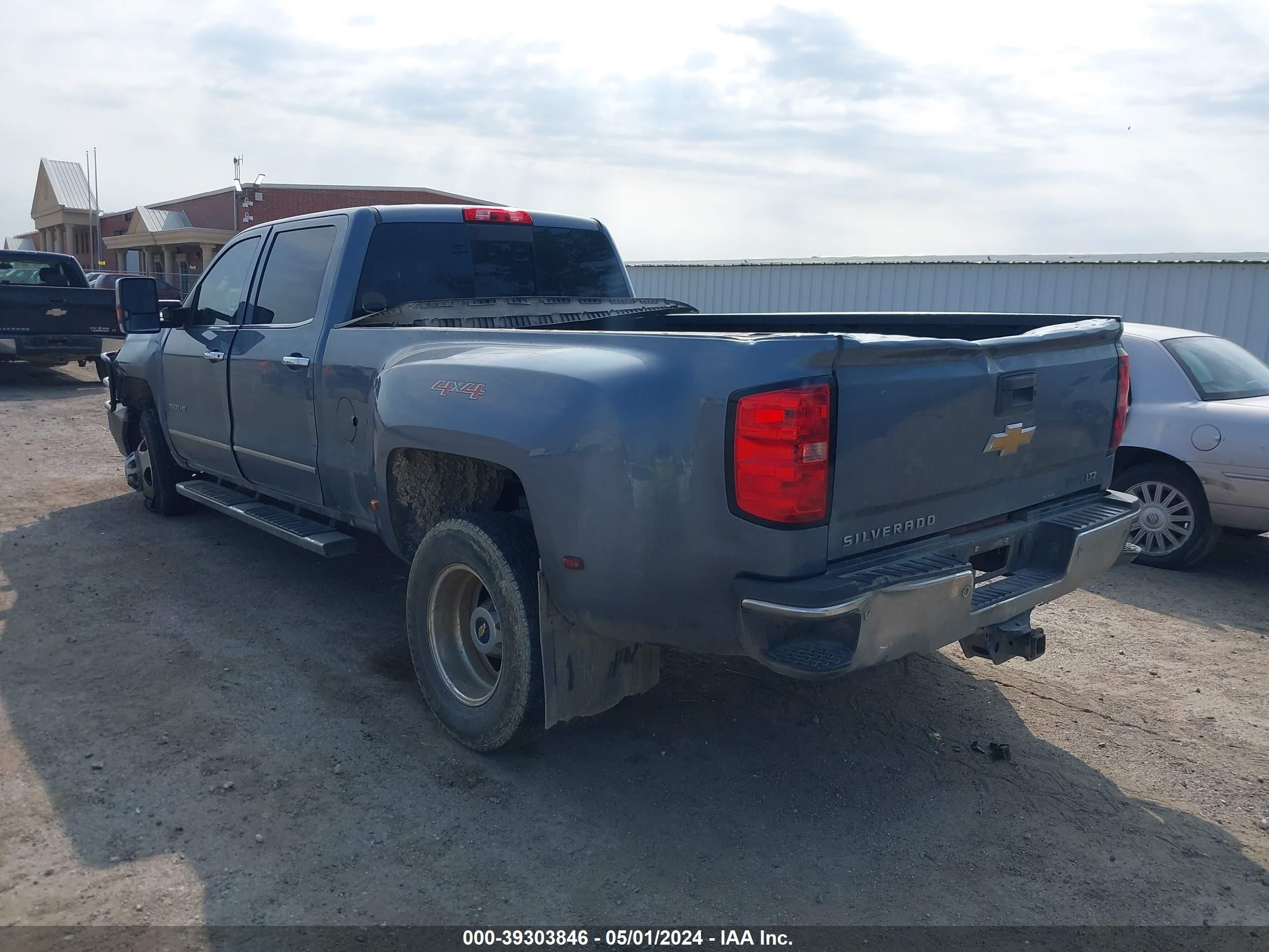 Photo 2 VIN: 1GC4K0E86GF200317 - CHEVROLET SILVERADO 