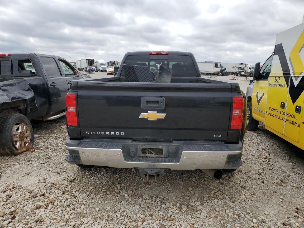 Photo 5 VIN: 1GC4K0E87FF622160 - CHEVROLET SILVERADO 