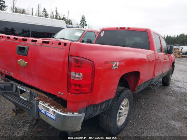 Photo 3 VIN: 1GC4K1B62AF109156 - CHEVROLET SILVERADO 3500HD 