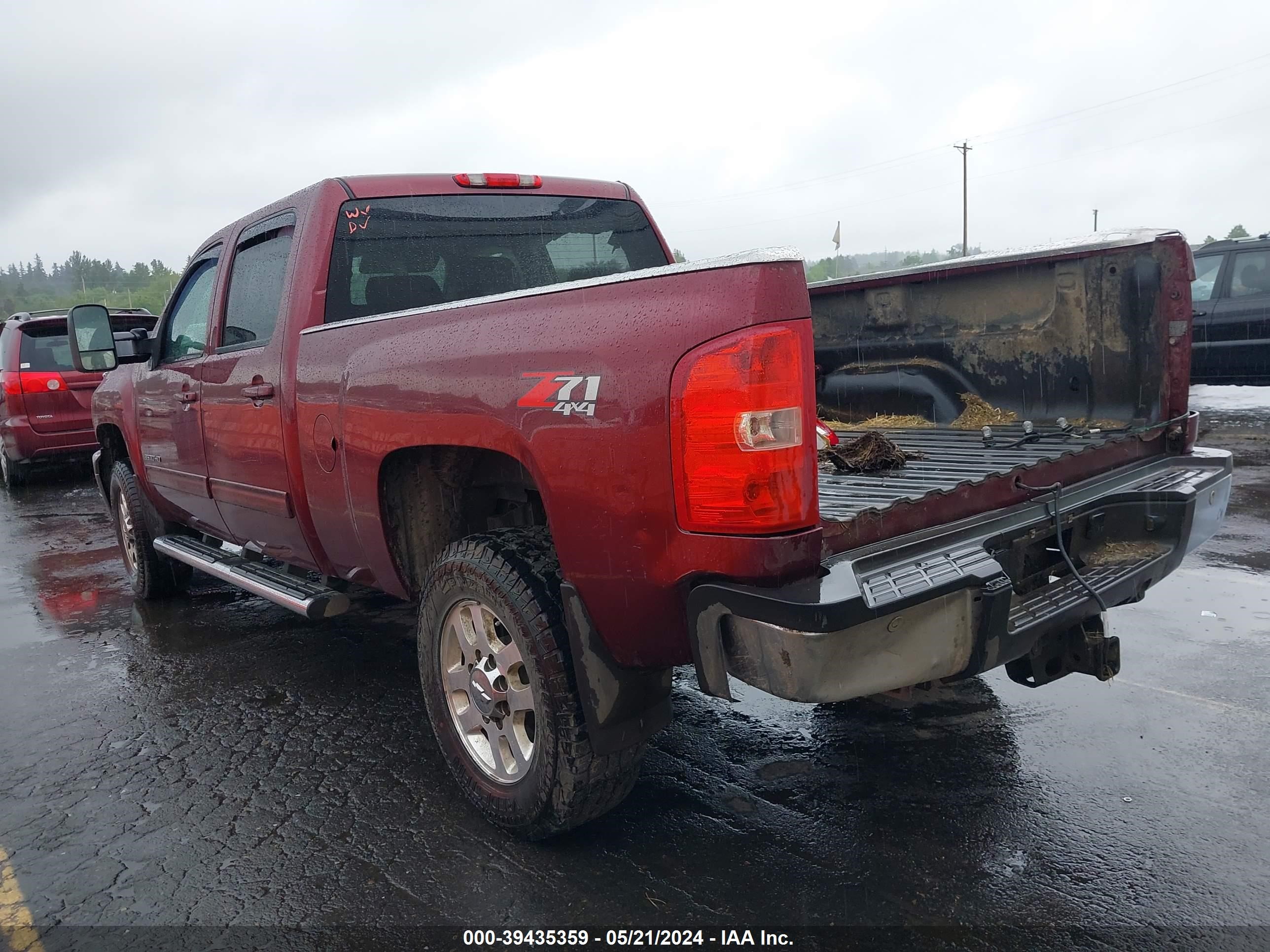 Photo 2 VIN: 1GC4K1E84EF162251 - CHEVROLET SILVERADO 