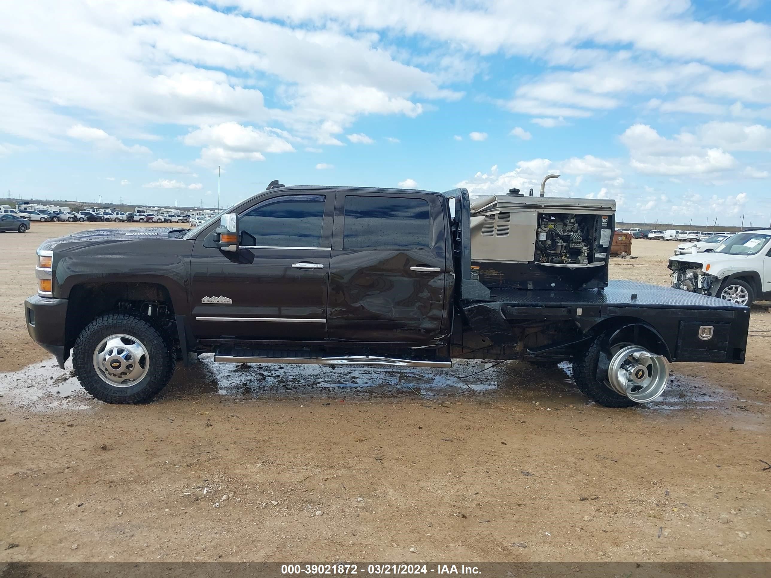 Photo 15 VIN: 1GC4K1EY8JF220307 - CHEVROLET SILVERADO 