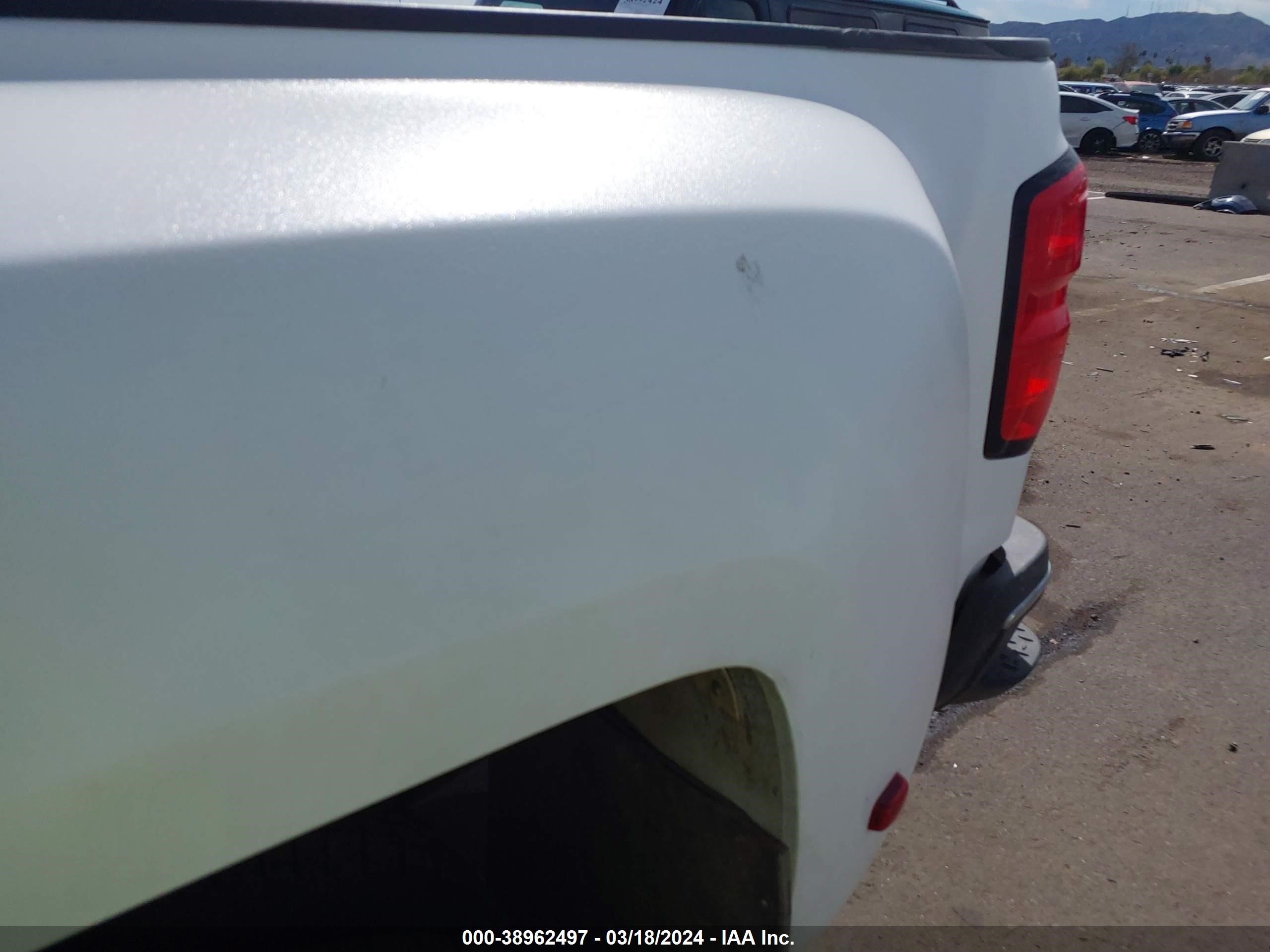 Photo 10 VIN: 1GC4KWCY3KF148353 - CHEVROLET SILVERADO 