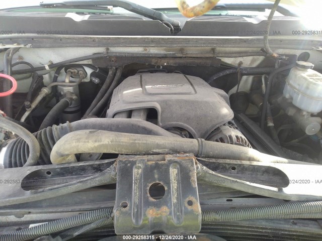 Photo 9 VIN: 1GC4KXBG3AF148236 - CHEVROLET SILVERADO 2500HD 