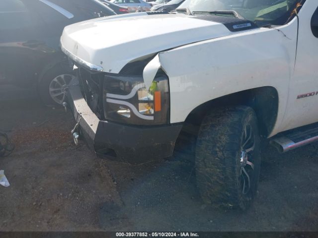 Photo 5 VIN: 1GC4KXBG4AF148214 - CHEVROLET SILVERADO 